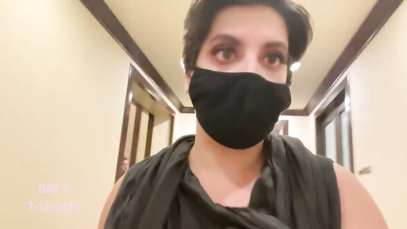 تجربة ممثلة الاباحية العربية سارة فى معرض جنسي الجزء الأول فى شيكاغو